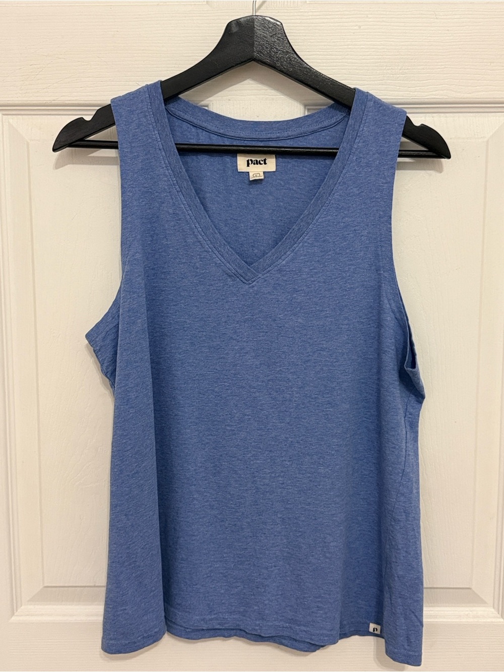 Pact Organic Woman’s 100% cotton tank top